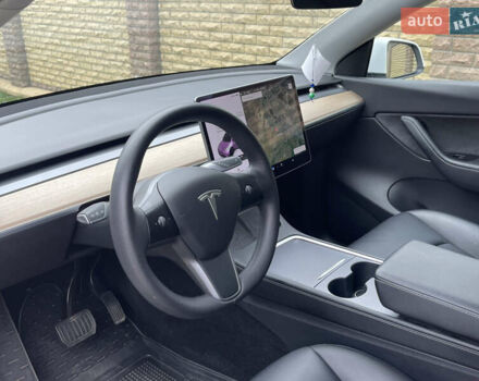 Білий Тесла Model Y, об'ємом двигуна 0 л та пробігом 54 тис. км за 23900 $, фото 10 на Automoto.ua