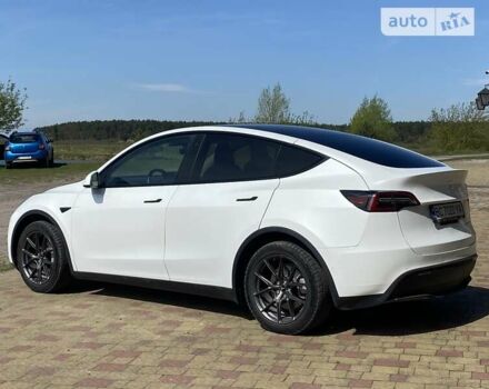 Білий Тесла Model Y, об'ємом двигуна 0 л та пробігом 80 тис. км за 34900 $, фото 4 на Automoto.ua