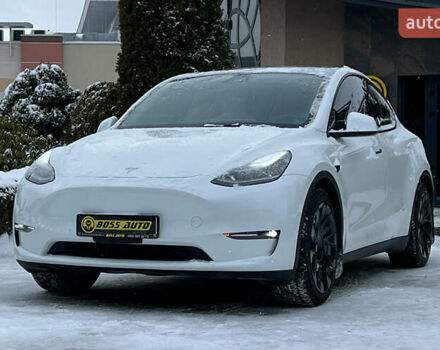Білий Тесла Model Y, об'ємом двигуна 0 л та пробігом 90 тис. км за 23999 $, фото 2 на Automoto.ua