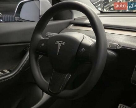 Белый Тесла Model Y, объемом двигателя 0 л и пробегом 58 тыс. км за 26999 $, фото 17 на Automoto.ua