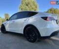 Тесла Model Y 2021 в Киеве на Automoto.ua Белый Тесла Model Y, объемом двигателя 0 л и пробегом 73 тыс. км за 29400 $, фото 13 на Automoto.ua
