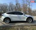Белый Тесла Model Y, объемом двигателя 0 л и пробегом 64 тыс. км за 32500 $, фото 36 на Automoto.ua