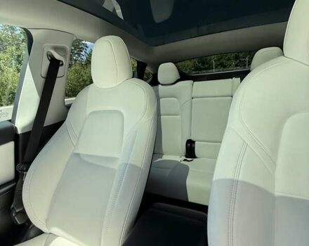 Белый Тесла Model Y, объемом двигателя 0 л и пробегом 119 тыс. км за 24500 $, фото 19 на Automoto.ua