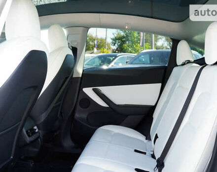 Белый Тесла Model Y, объемом двигателя 0 л и пробегом 30 тыс. км за 26900 $, фото 20 на Automoto.ua