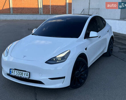 Белый Тесла Model Y, объемом двигателя 0 л и пробегом 71 тыс. км за 20999 $, фото 4 на Automoto.ua