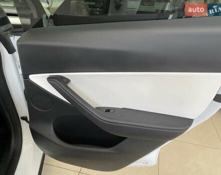 Белый Тесла Model Y, объемом двигателя 0 л и пробегом 58 тыс. км за 26300 $, фото 43 на Automoto.ua
