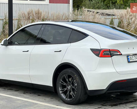 Тесла Model Y 2021 в Луцке на Automoto.ua Белый Тесла Model Y, объемом двигателя 0 л и пробегом 69 тыс. км за 22400 $, фото 9 на Automoto.ua