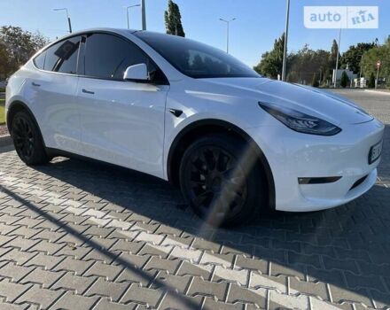 Белый Тесла Model Y, объемом двигателя 0 л и пробегом 25 тыс. км за 31500 $, фото 9 на Automoto.ua