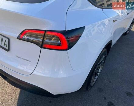 Білий Тесла Model Y, об'ємом двигуна 0 л та пробігом 47 тис. км за 26000 $, фото 4 на Automoto.ua