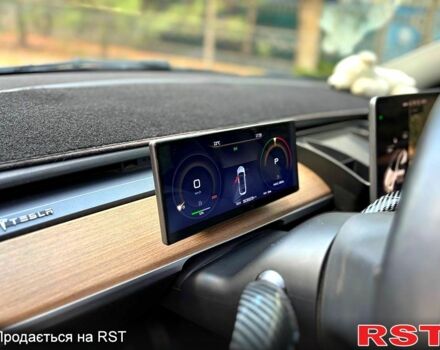 Білий Тесла Model Y, об'ємом двигуна 0 л та пробігом 0 тис. км за 21000 $, фото 3 на Automoto.ua
