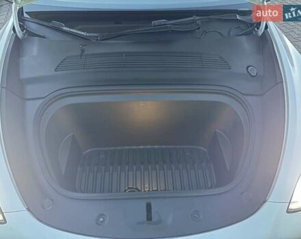 Белый Тесла Model Y, объемом двигателя 0 л и пробегом 84 тыс. км за 23700 $, фото 15 на Automoto.ua