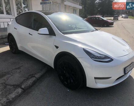 Белый Тесла Model Y, объемом двигателя 0 л и пробегом 25 тыс. км за 28100 $, фото 2 на Automoto.ua