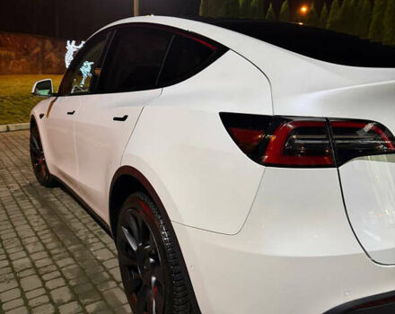 Білий Тесла Model Y, об'ємом двигуна 0 л та пробігом 25 тис. км за 22999 $, фото 3 на Automoto.ua
