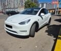 Білий Тесла Model Y, об'ємом двигуна 0 л та пробігом 55 тис. км за 21500 $, фото 1 на Automoto.ua