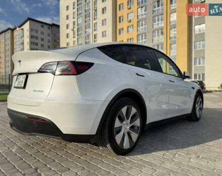 Тесла Model Y 2021 в Тернополе на Automoto.ua Белый Тесла Model Y, объемом двигателя 0 л и пробегом 107 тыс. км за 24999 $, фото 6 на Automoto.ua