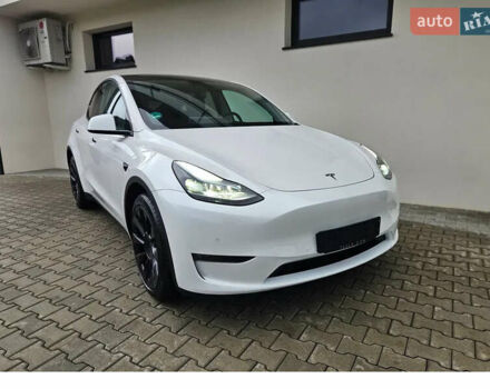 Белый Тесла Model Y, объемом двигателя 0 л и пробегом 212 тыс. км за 17100 $, фото 13 на Automoto.ua