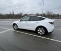 Белый Тесла Model Y, объемом двигателя 0 л и пробегом 32 тыс. км за 30000 $, фото 1 на Automoto.ua