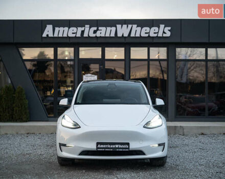 Белый Тесла Model Y, объемом двигателя 0 л и пробегом 69 тыс. км за 27500 $, фото 1 на Automoto.ua