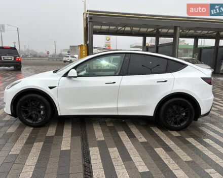 Белый Тесла Model Y, объемом двигателя 0 л и пробегом 88 тыс. км за 27500 $, фото 4 на Automoto.ua