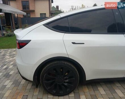Белый Тесла Model Y, объемом двигателя 0 л и пробегом 195 тыс. км за 26000 $, фото 10 на Automoto.ua