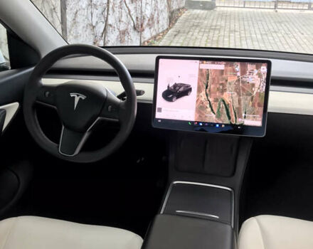 Белый Тесла Model Y, объемом двигателя 0 л и пробегом 31 тыс. км за 30000 $, фото 9 на Automoto.ua