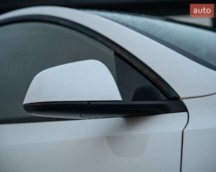 Белый Тесла Model Y, объемом двигателя 0 л и пробегом 69 тыс. км за 27500 $, фото 9 на Automoto.ua