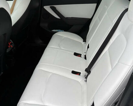 Белый Тесла Model Y, объемом двигателя 0 л и пробегом 88 тыс. км за 27500 $, фото 13 на Automoto.ua