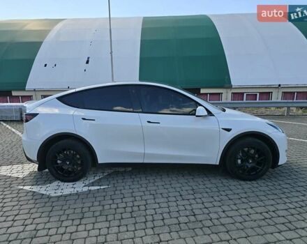 Білий Тесла Model Y, об'ємом двигуна 0 л та пробігом 109 тис. км за 22000 $, фото 30 на Automoto.ua