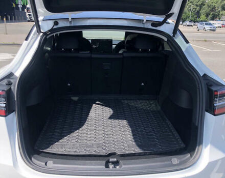 Белый Тесла Model Y, объемом двигателя 0 л и пробегом 55 тыс. км за 24500 $, фото 11 на Automoto.ua