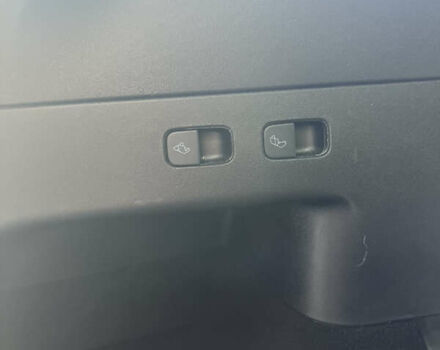 Тесла Model Y 2021 в Великом Березном на Automoto.ua Белый Тесла Model Y, объемом двигателя 0 л и пробегом 117 тыс. км за 23000 $, фото 31 на Automoto.ua