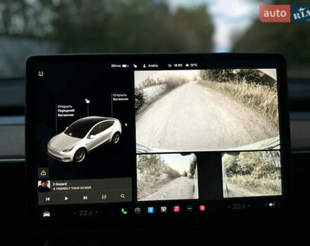 Белый Тесла Model Y, объемом двигателя 0 л и пробегом 57 тыс. км за 30000 $, фото 21 на Automoto.ua