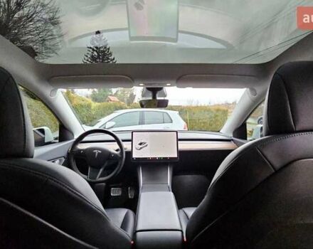 Белый Тесла Model Y, объемом двигателя 0 л и пробегом 99 тыс. км за 20000 $, фото 5 на Automoto.ua
