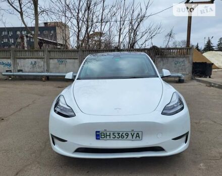 Белый Тесла Model Y, объемом двигателя 0 л и пробегом 76 тыс. км за 32800 $, фото 3 на Automoto.ua