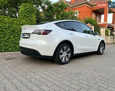 Белый Тесла Model Y, объемом двигателя 0 л и пробегом 69 тыс. км за 25500 $, фото 3 на Automoto.ua