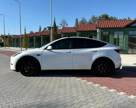 Тесла Model Y 2021 в Киеве на Automoto.ua Белый Тесла Model Y, объемом двигателя 0 л и пробегом 51 тыс. км за 27500 $, фото 2 на Automoto.ua