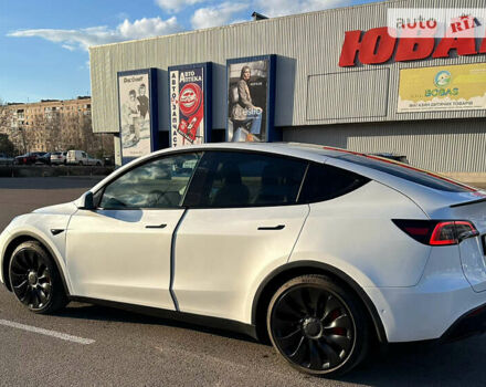 Белый Тесла Model Y, объемом двигателя 0 л и пробегом 37 тыс. км за 34500 $, фото 3 на Automoto.ua