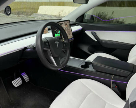 Білий Тесла Model Y, об'ємом двигуна 0 л та пробігом 103 тис. км за 26500 $, фото 6 на Automoto.ua