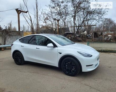 Белый Тесла Model Y, объемом двигателя 0 л и пробегом 76 тыс. км за 32800 $, фото 7 на Automoto.ua