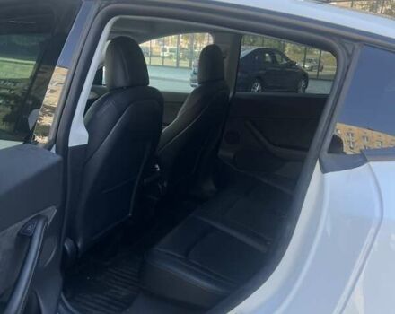 Белый Тесла Model Y, объемом двигателя 0 л и пробегом 40 тыс. км за 29000 $, фото 22 на Automoto.ua
