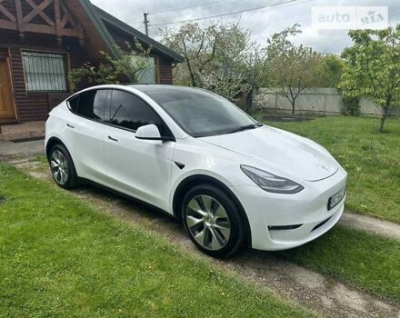 Білий Тесла Model Y, об'ємом двигуна 0 л та пробігом 39 тис. км за 33500 $, фото 35 на Automoto.ua