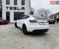 Белый Тесла Model Y, объемом двигателя 0 л и пробегом 77 тыс. км за 24200 $, фото 19 на Automoto.ua