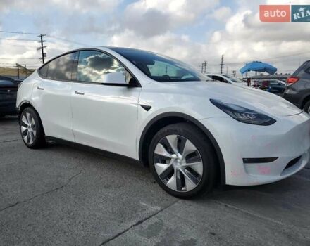 Белый Тесла Model Y, объемом двигателя 0 л и пробегом 43 тыс. км за 10000 $, фото 3 на Automoto.ua