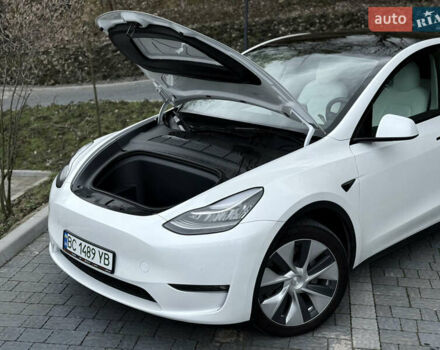 Белый Тесла Model Y, объемом двигателя 0 л и пробегом 36 тыс. км за 30500 $, фото 6 на Automoto.ua