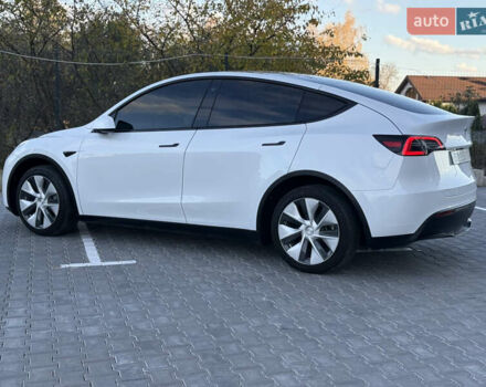 Тесла Model Y 2021 в Хмельницком на Automoto.ua Белый Тесла Model Y, объемом двигателя 0 л и пробегом 83 тыс. км за 25499 $, фото 16 на Automoto.ua