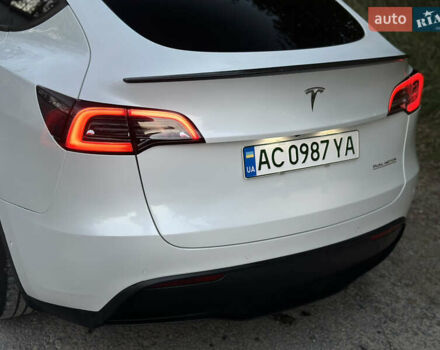Белый Тесла Model Y, объемом двигателя 0 л и пробегом 57 тыс. км за 30000 $, фото 8 на Automoto.ua
