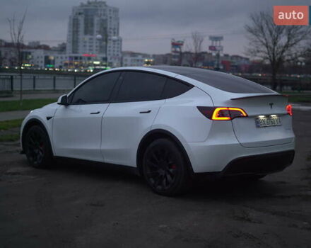 Білий Тесла Model Y, об'ємом двигуна 0 л та пробігом 66 тис. км за 23500 $, фото 12 на Automoto.ua