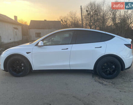 Белый Тесла Model Y, объемом двигателя 0 л и пробегом 32 тыс. км за 25700 $, фото 4 на Automoto.ua