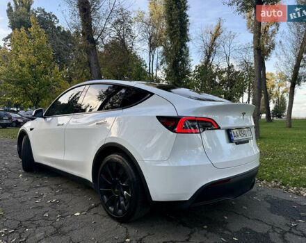Белый Тесла Model Y, объемом двигателя 0 л и пробегом 99 тыс. км за 25499 $, фото 5 на Automoto.ua