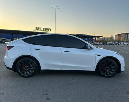 Белый Тесла Model Y, объемом двигателя 0 л и пробегом 51 тыс. км за 29500 $, фото 6 на Automoto.ua