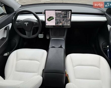 Белый Тесла Model Y, объемом двигателя 0 л и пробегом 80 тыс. км за 25500 $, фото 33 на Automoto.ua